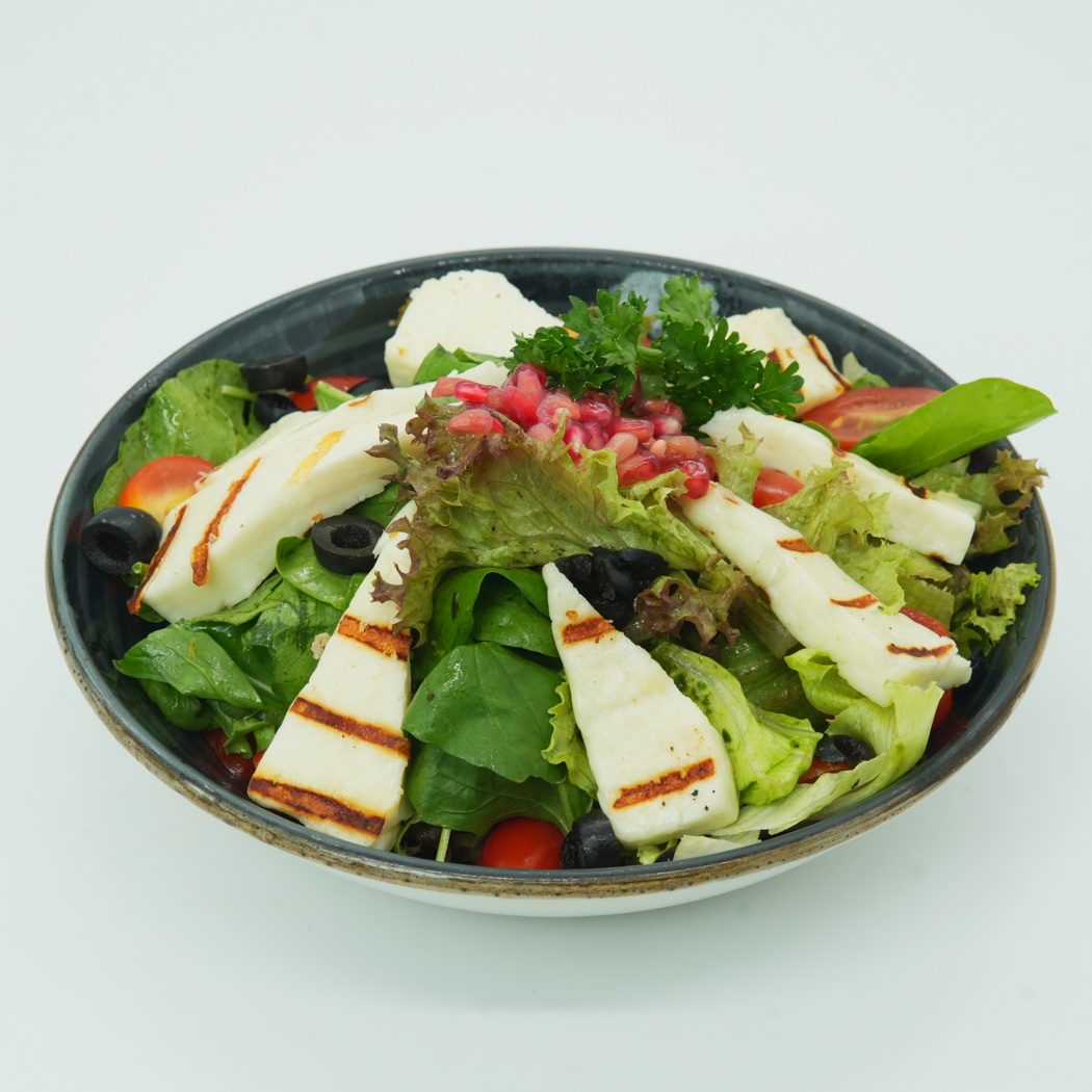 Hallom Salad